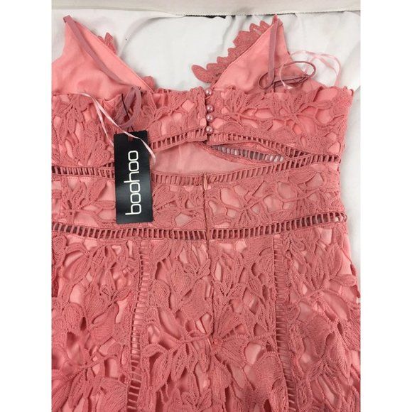 NWT boohoo Plus Plunge Ruffle Belted Mini Dress - Picture 11 of 12